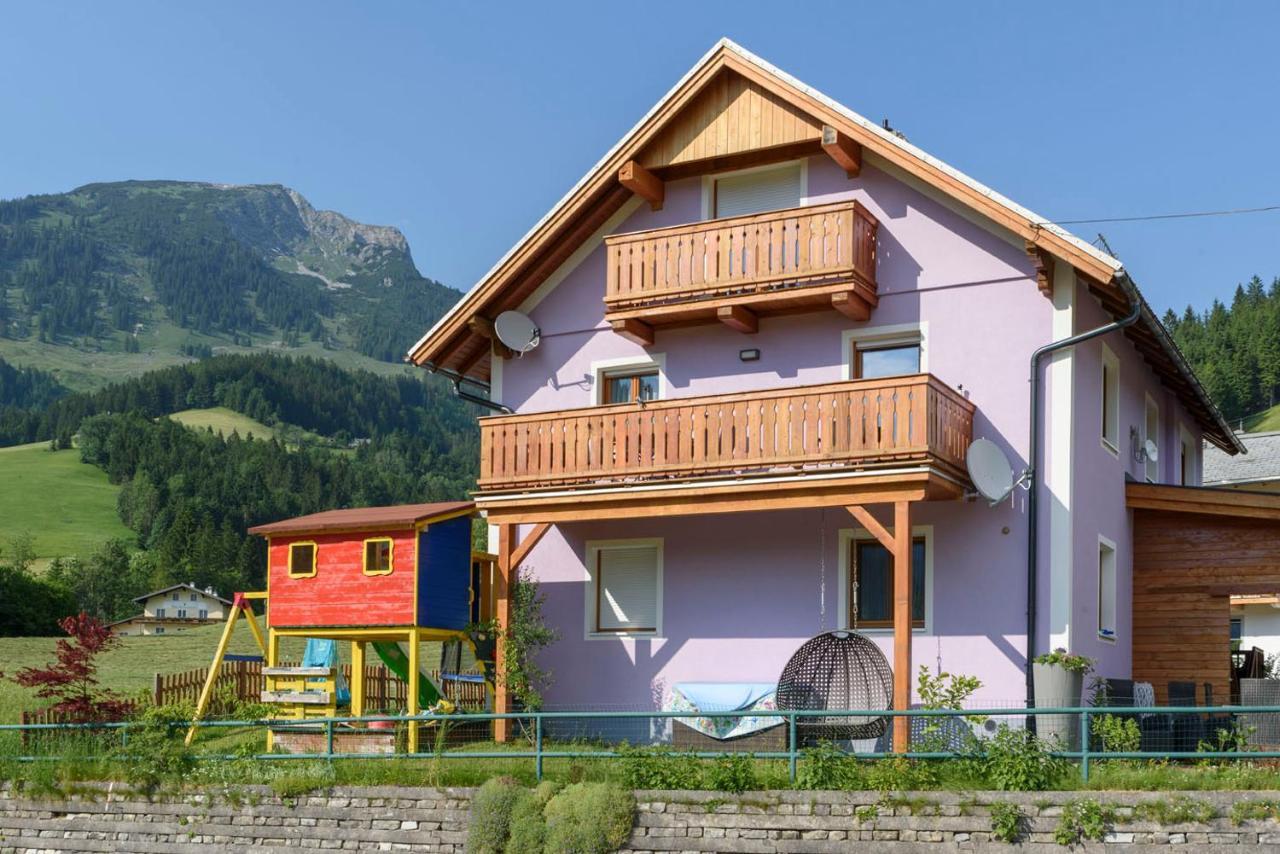 Trendapartment Russbach am Pass Gschuett Exterior photo